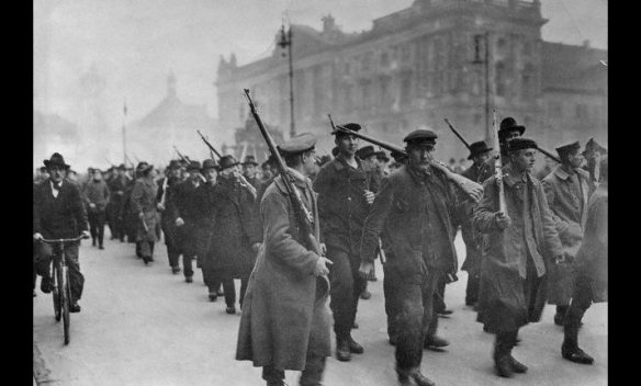 nov-1918-revolution-berlin