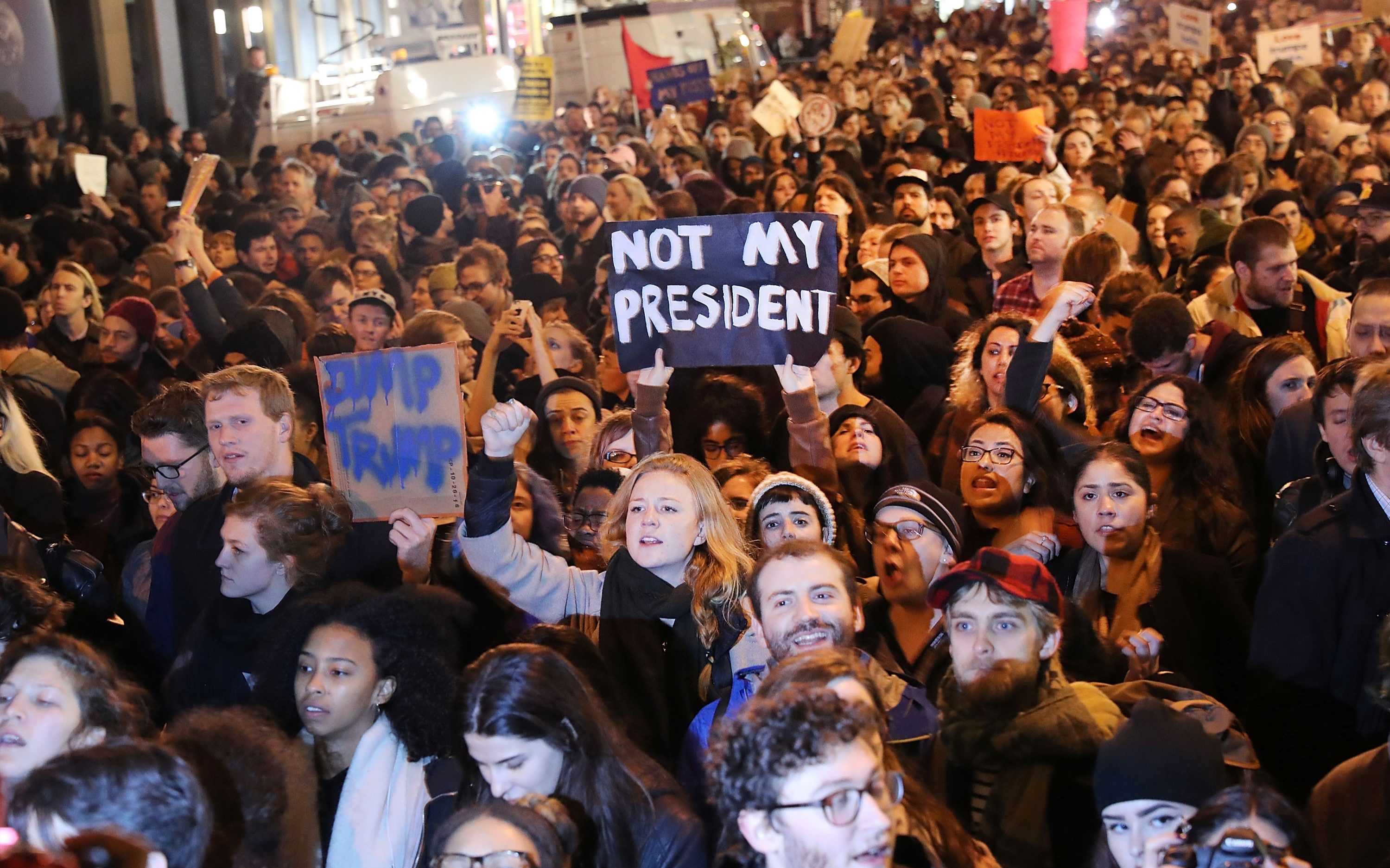 113306409 NEW YORK NY - NOVEMBER 09  Thousands of anti-Donald Trump protesters shut down 5th Avenue transVYxRx2 9udgNR4uaqOYbBvks6nzheoCJCWn0mmbs TU